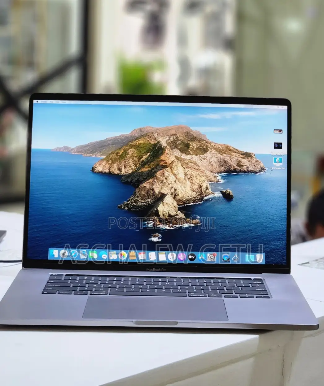New Laptop Apple MacBook Pro 2019 32GB Intel Core I9 SSD 1T
