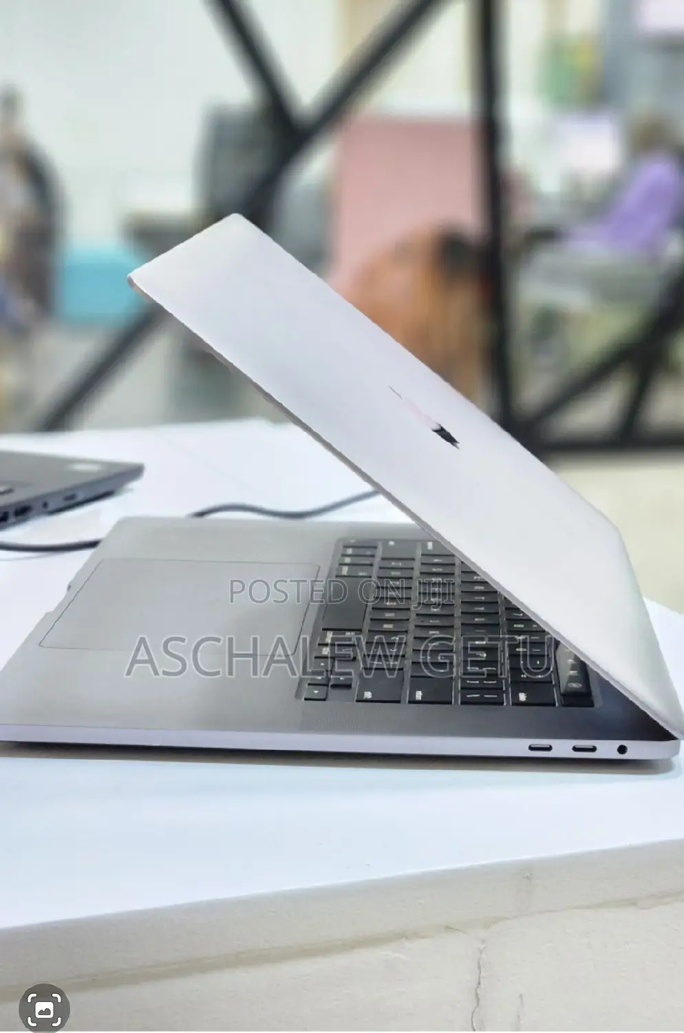 New Laptop Apple MacBook Pro 2019 32GB Intel Core I9 SSD 1T