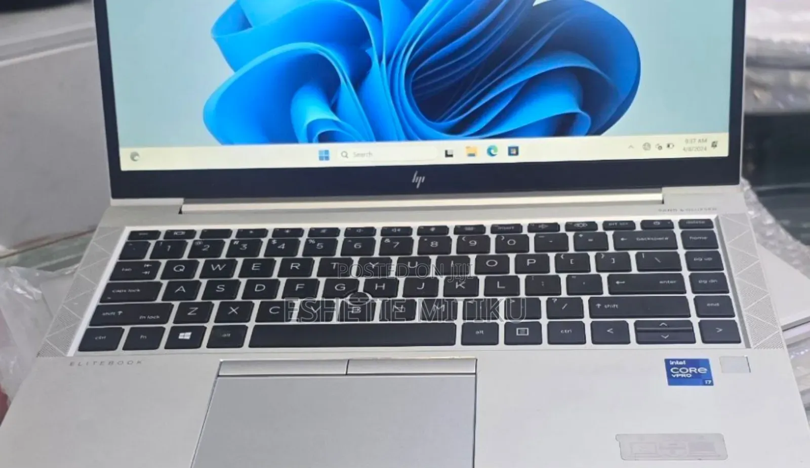 New Laptop HP EliteBook 840 G8 16GB Intel Core I7 SSD 512GB