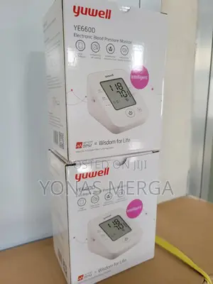 Photo - Yuwell Smartر婚 Rechargeable窗٤wrist Blood Pressure Monitors
