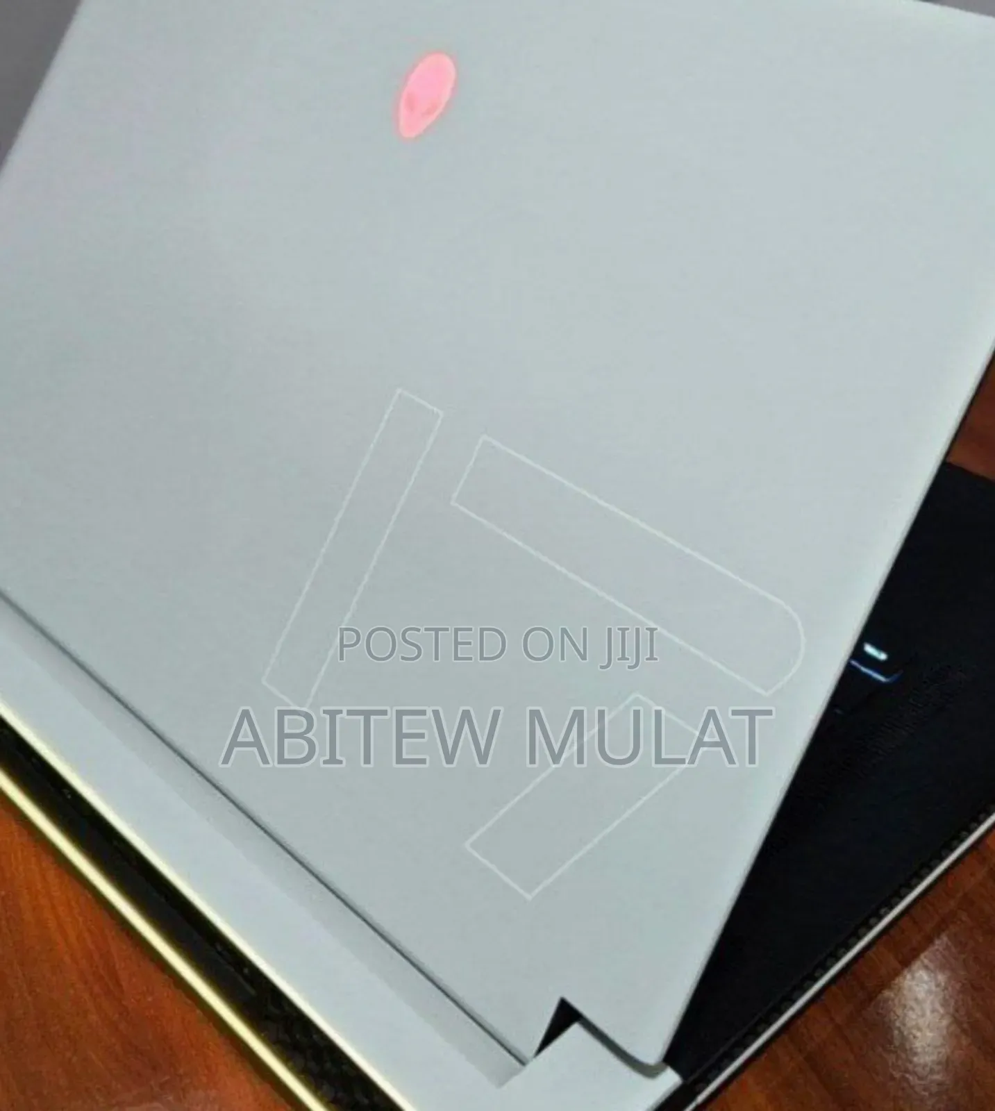 New Laptop Alienware M17x R2 16GB Intel Core I7 SSD 1T