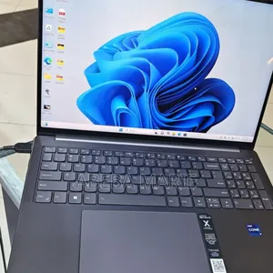 New Laptop Lenovo Yoga 9i 32GB Intel Core I9 SSD 1T