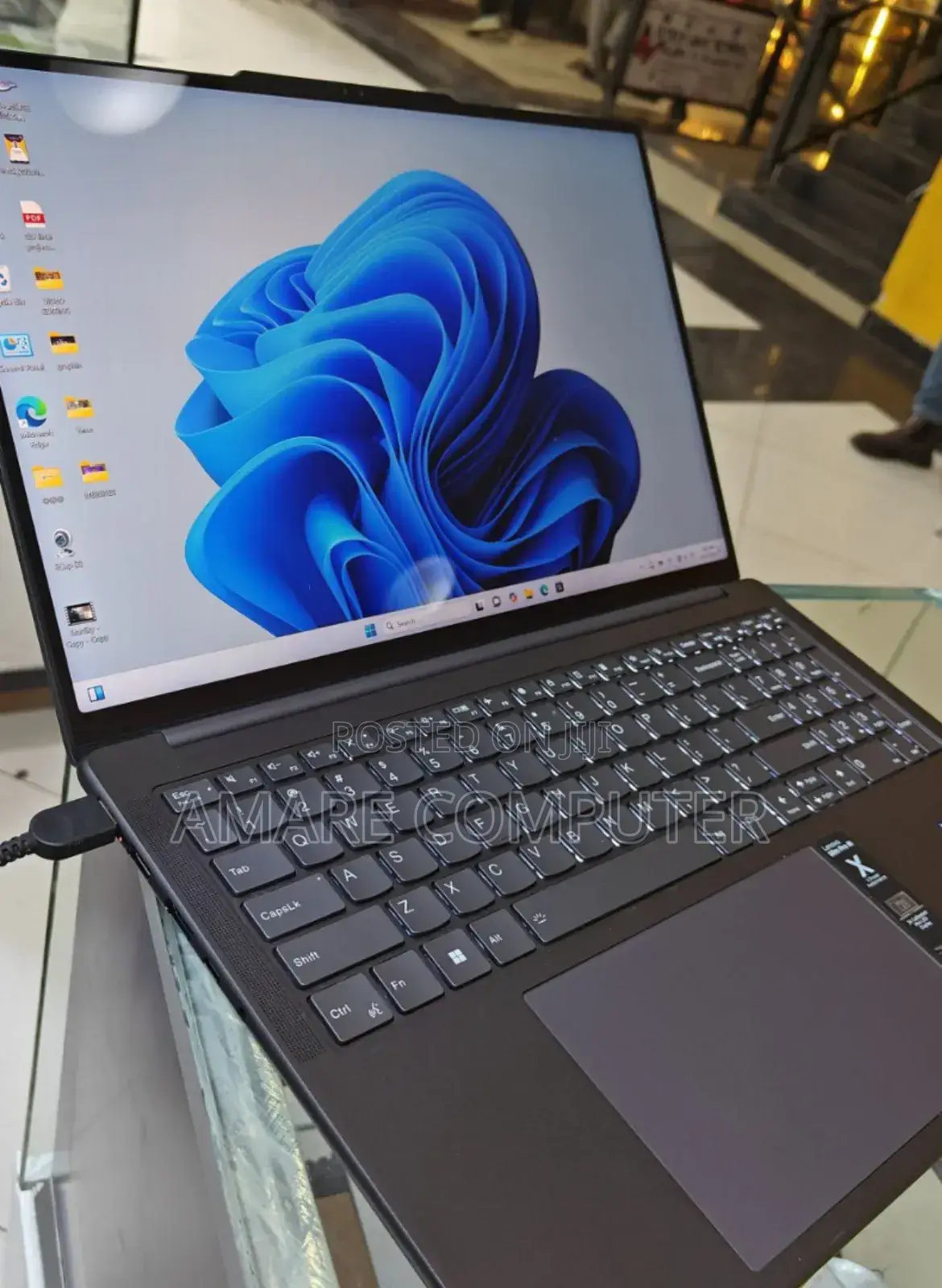 New Laptop Lenovo 32GB Nvidia SSD 1T