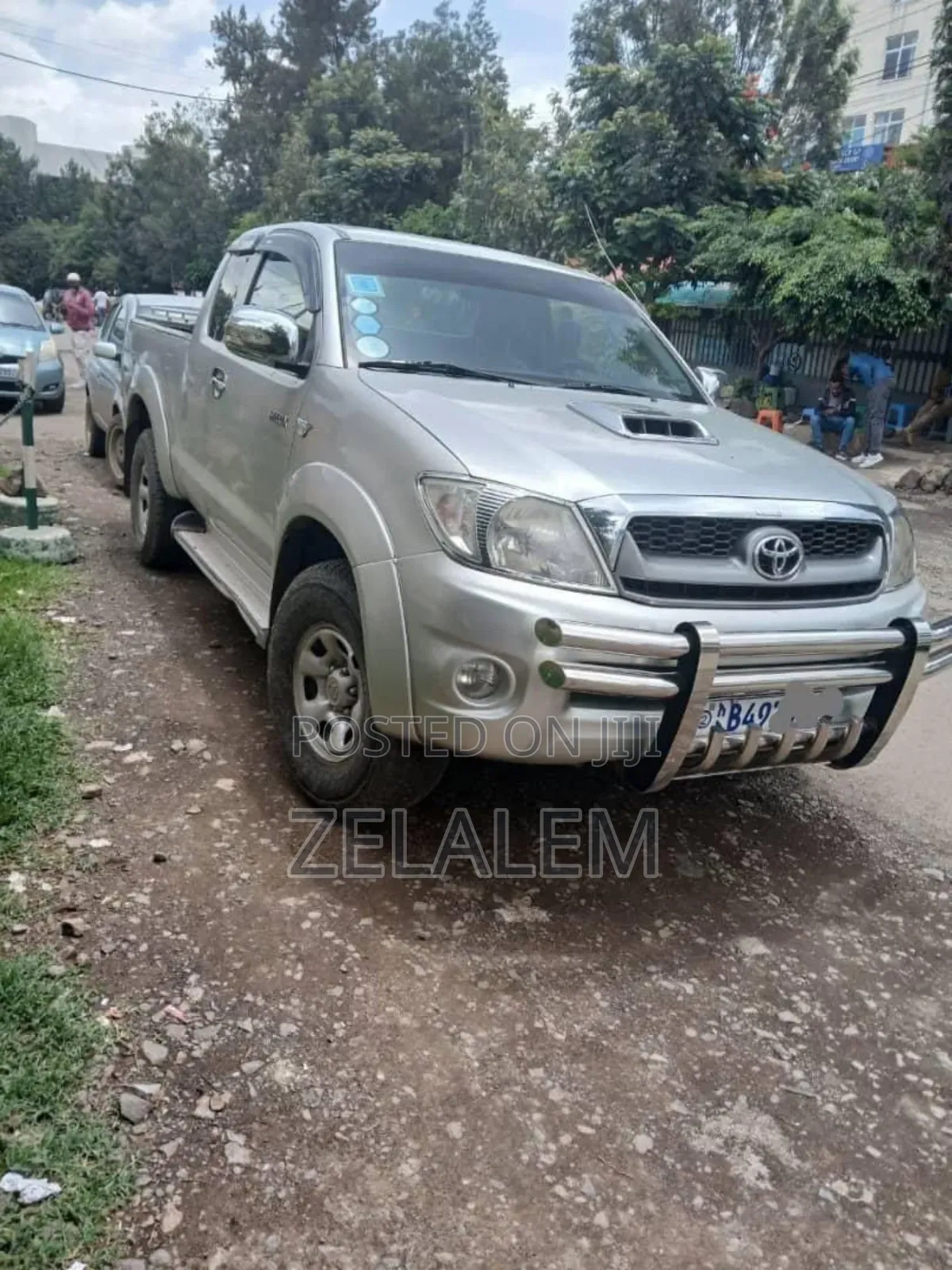 Toyota Hilux 2010 White