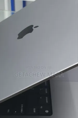 Photo - New Laptop Apple MacBook Pro 2011 32GB Apple M1 Pro SSD 512GB