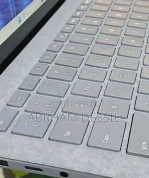 New Laptop Microsoft Surface 16GB Intel Core I7 SSD 512GB