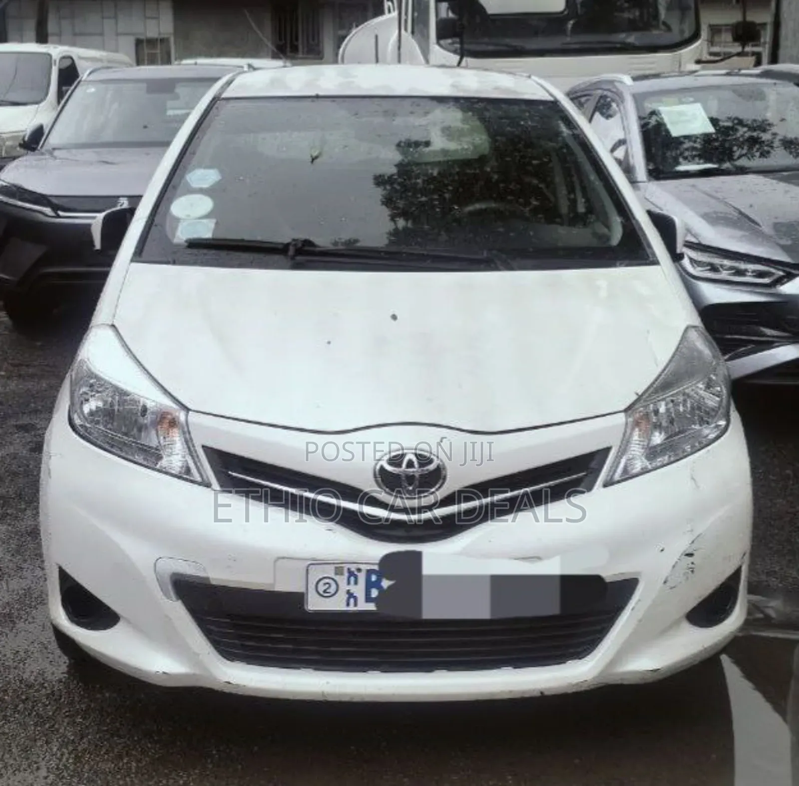 Toyota Yaris 2012 White