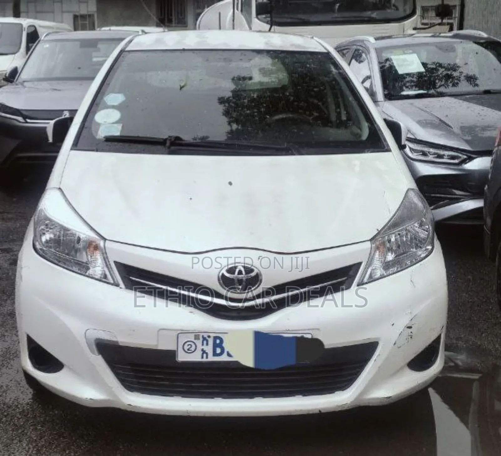 Toyota Yaris 2012 White