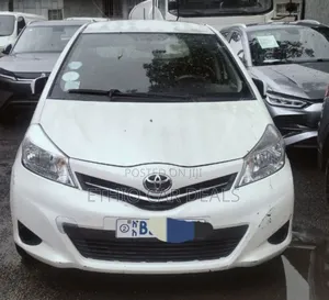 Toyota Yaris 2012 White