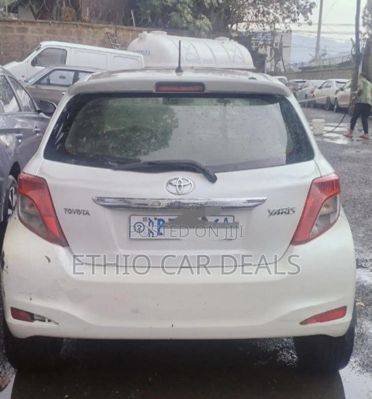 Toyota Yaris 2012 White