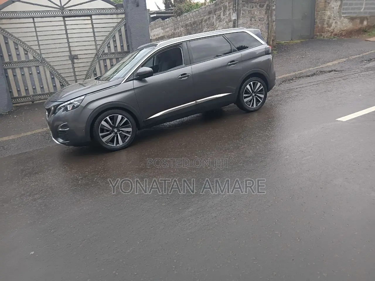 Peugeot 5008 2020 Gray