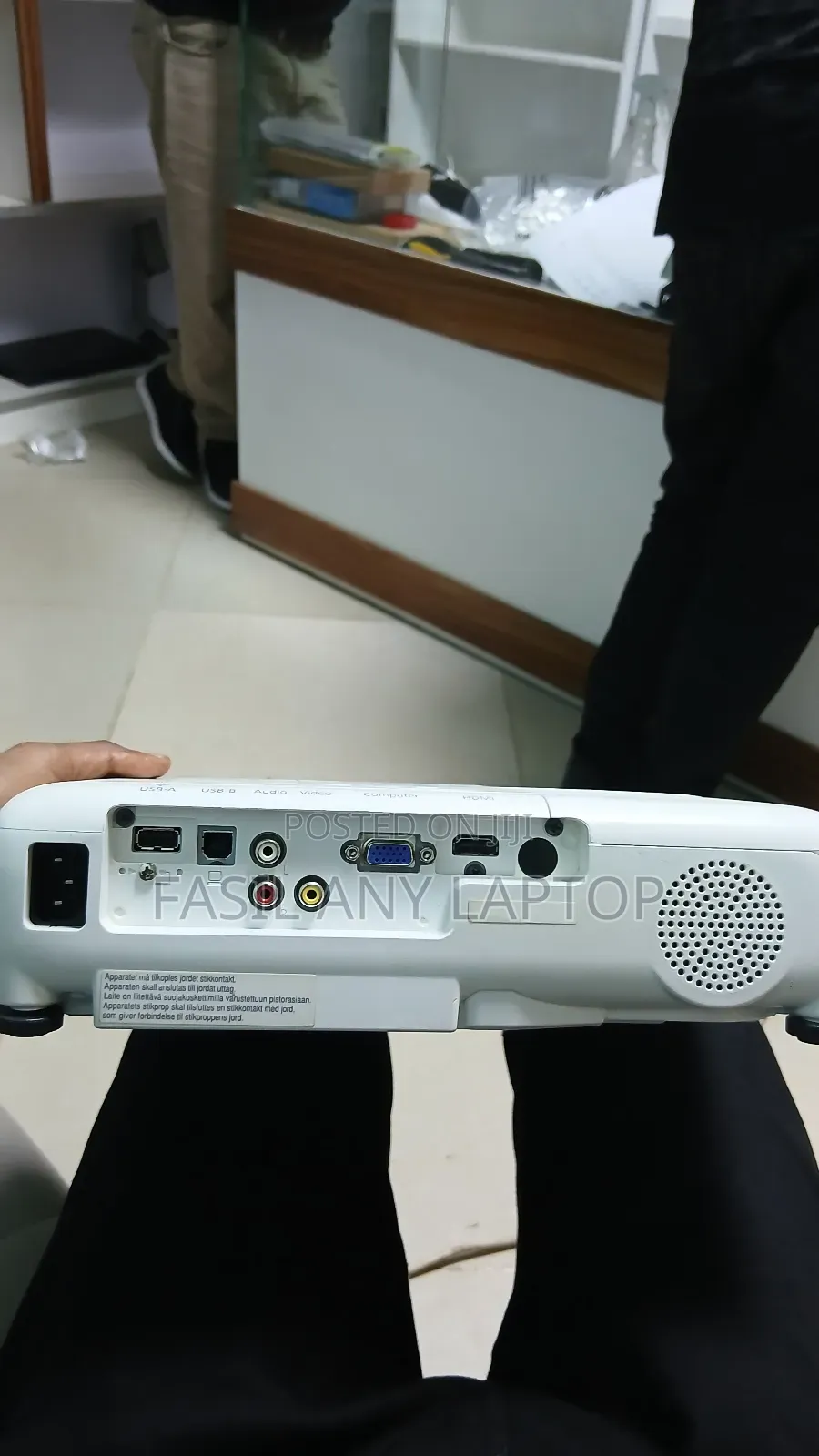 Projector Epson Eb-S05