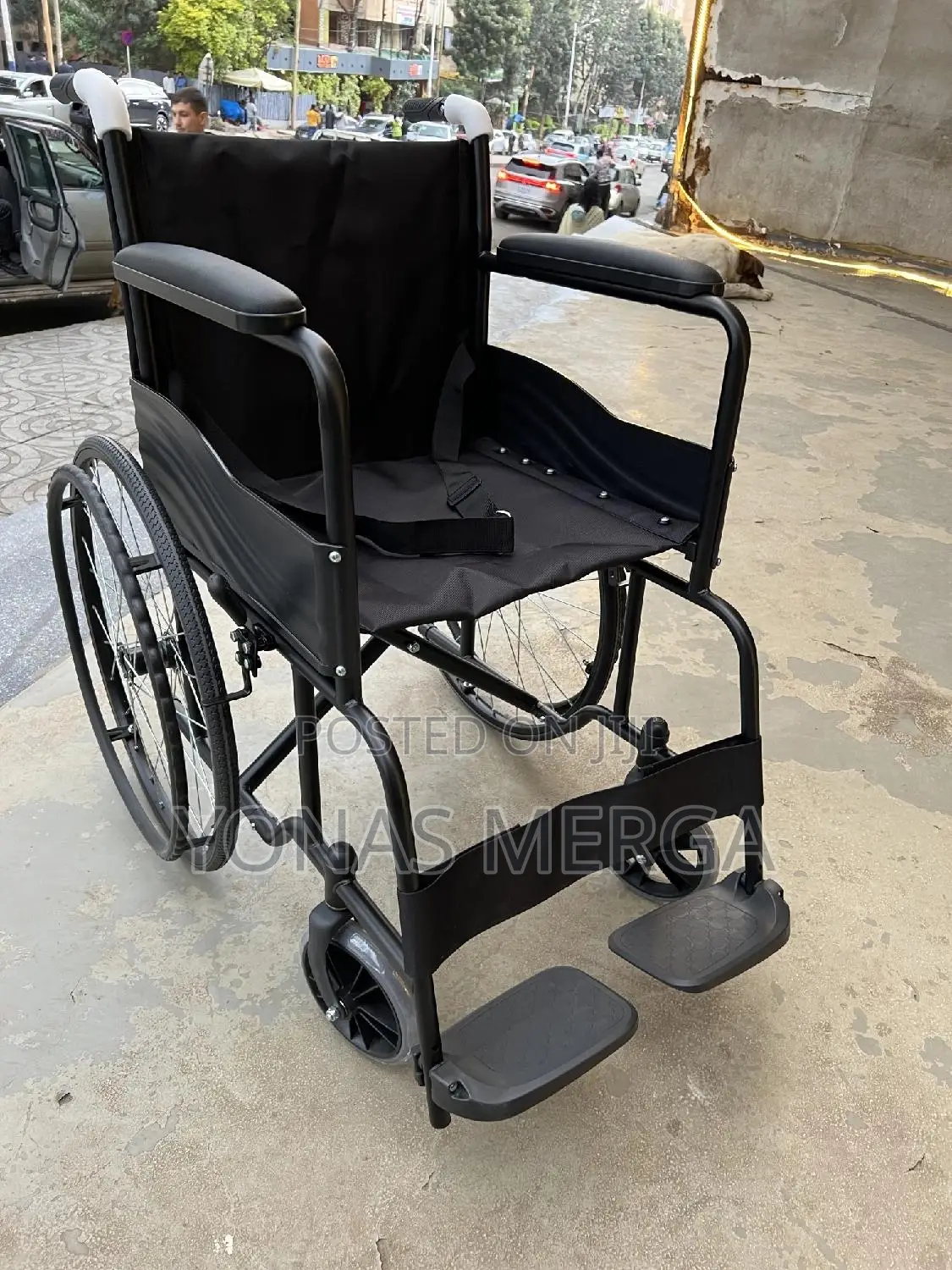 Wheelchair/Wilcher(Indoor/Outdoor) Features Like Foldability