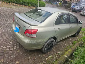 Toyota Yaris 2007 Beige