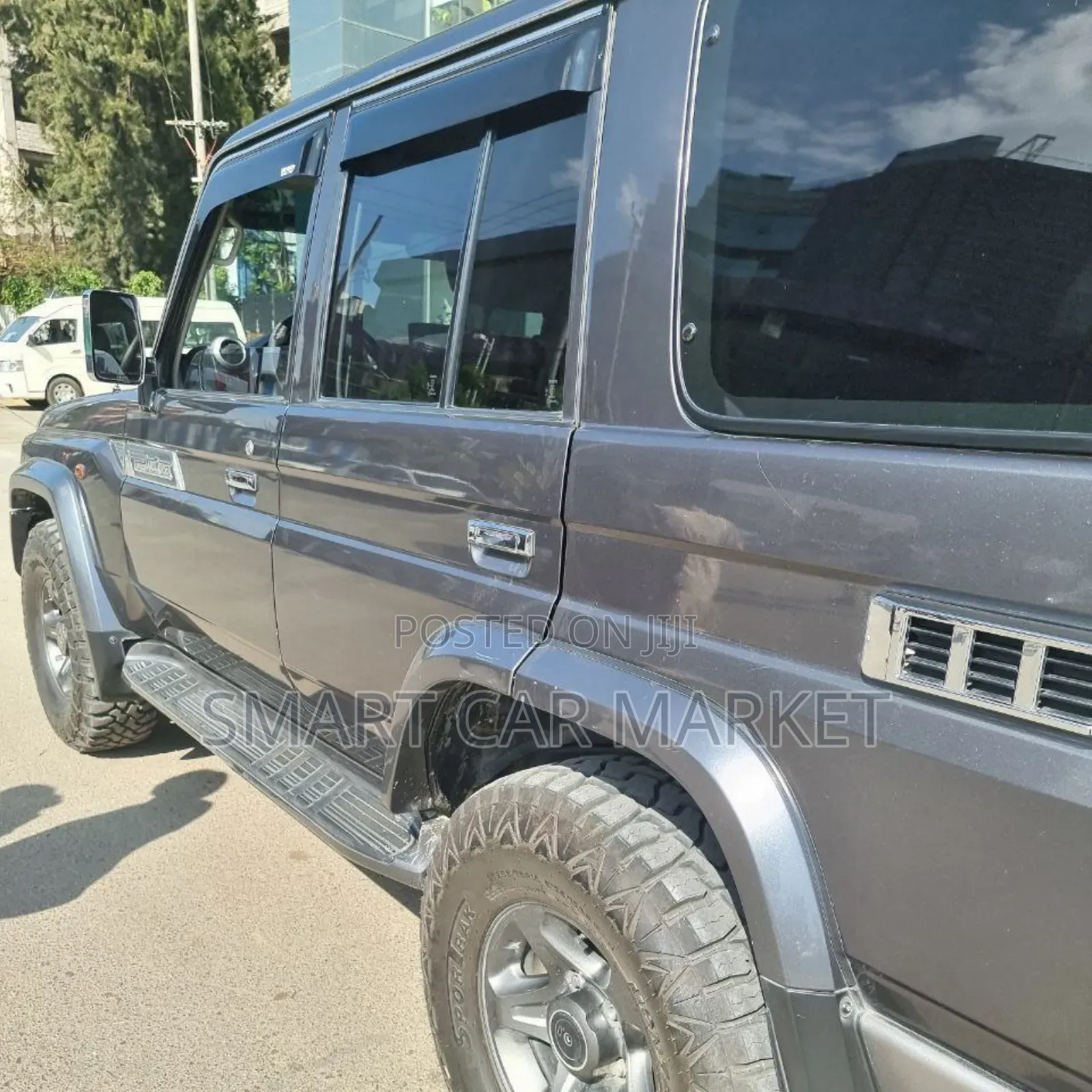 Toyota Land Cruiser 2021 Gray