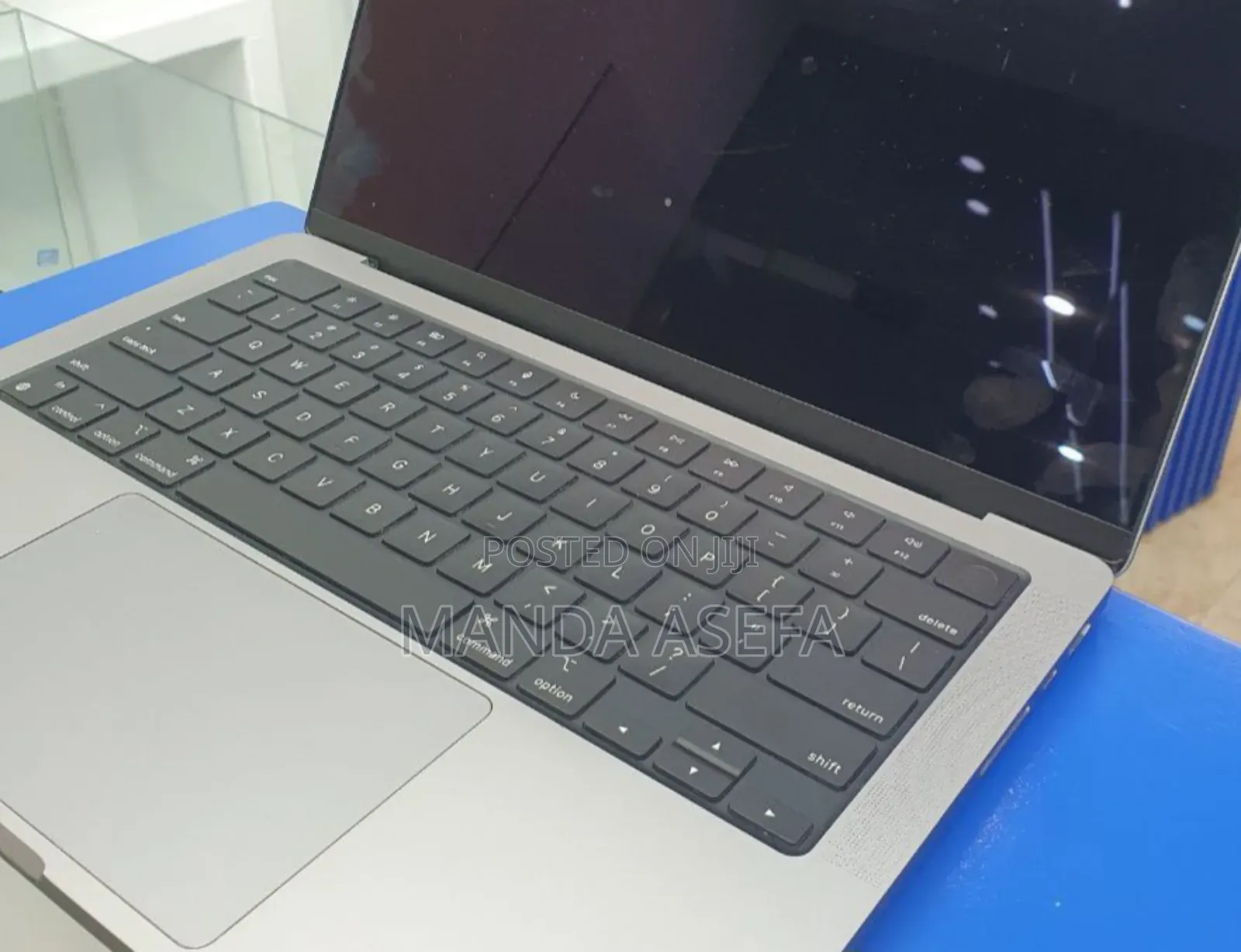 New Laptop Apple MacBook Pro M1 32GB Apple M1 Pro SSD 512GB