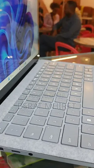 Photo - New Laptop Microsoft Surface Pro 4 16GB Intel Core I7 SSD 512GB