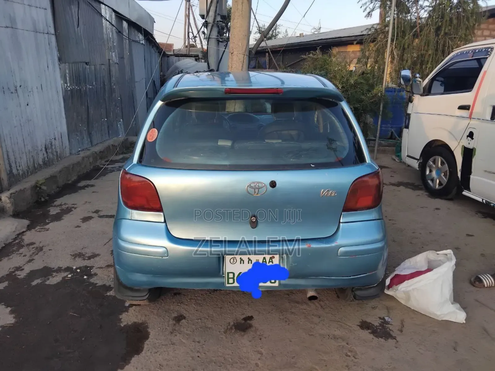 Toyota Vitz 2002 Blue