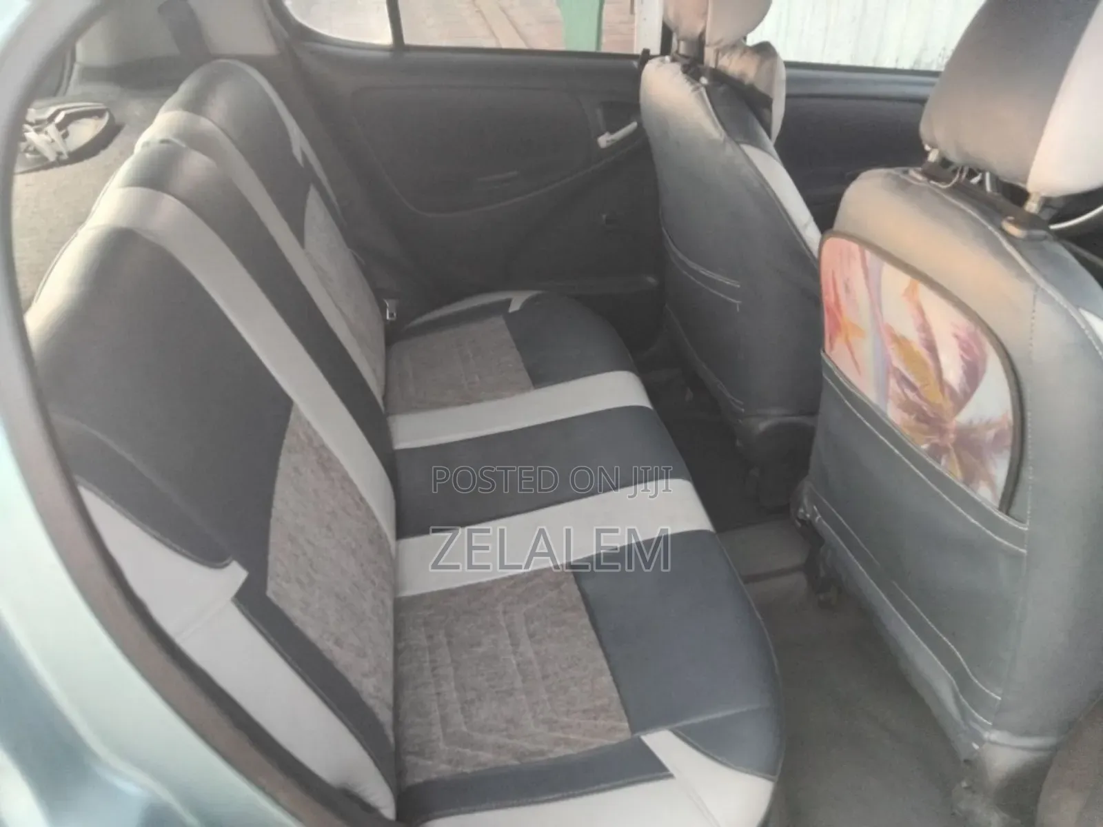 Toyota Vitz 2002 Blue