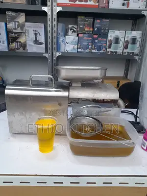 6kg /Hour Mini Oil Press Machine የዘይት መጭመቂያ ማሽን