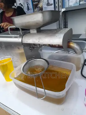 Photo - 6kg /Hour Mini Oil Press Machine የዘይት መጭመቂያ ማሽን
