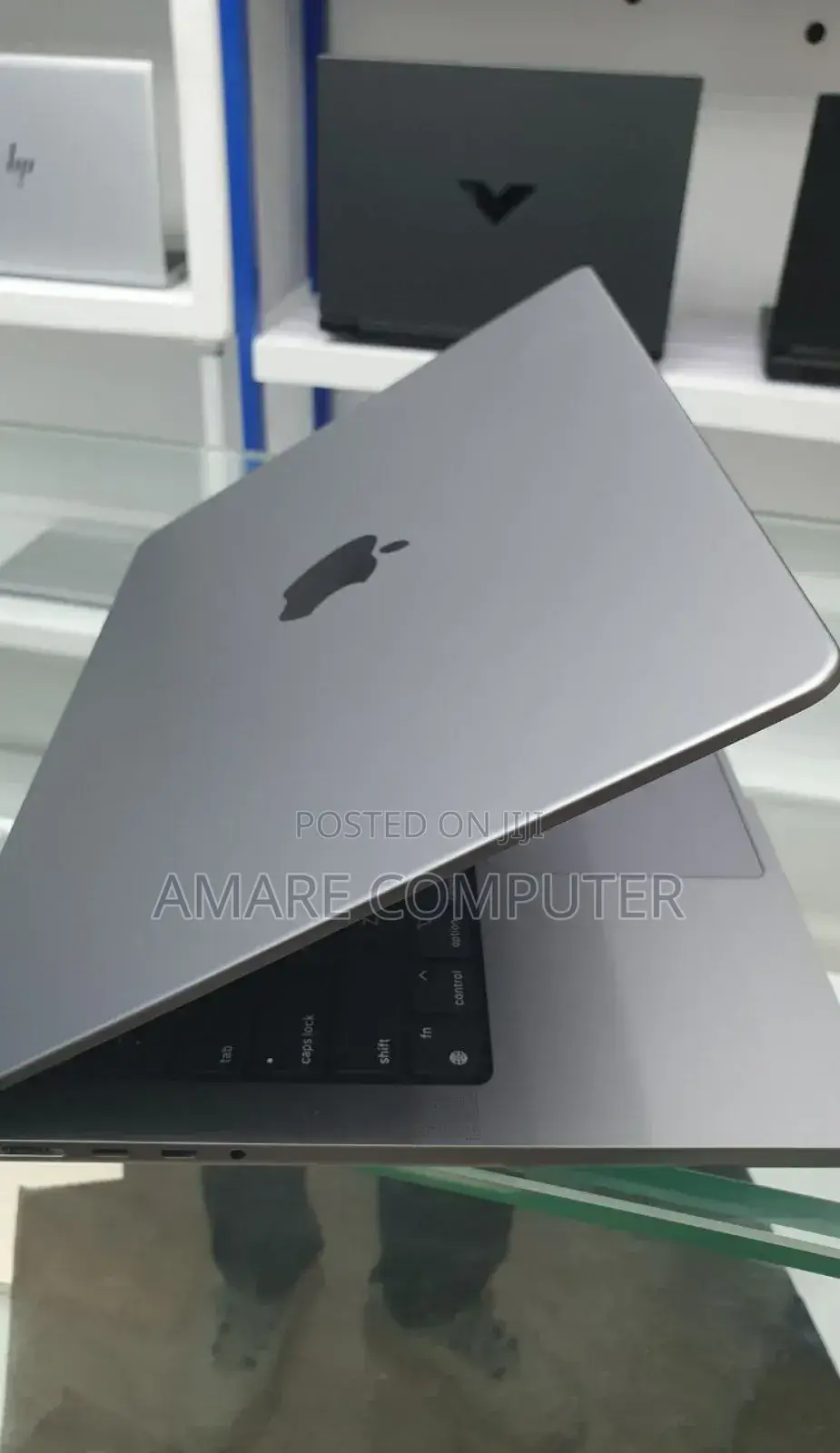 New Laptop Apple MacBook Pro 2021 M1 32GB Apple M1 SSD 512GB