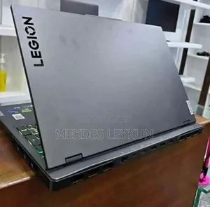New Laptop Lenovo Legion 5 16GB AMD Ryzen 7 SSD 512GB