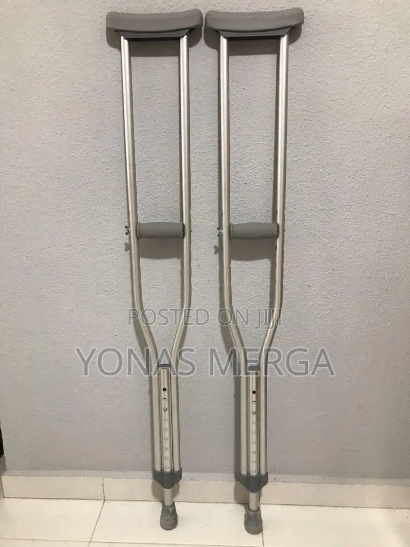 Crutches0个gasket Material at the Base for Stability/Crutches