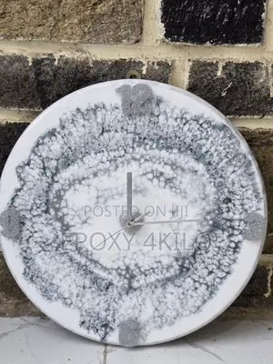 ለቤትዎ ውበት የሚጨምር የኢፖክሲ ሰዓት