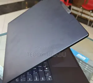 Photo - New Laptop Lenovo Yoga 9i 32GB Intel Core I9 SSD 1T