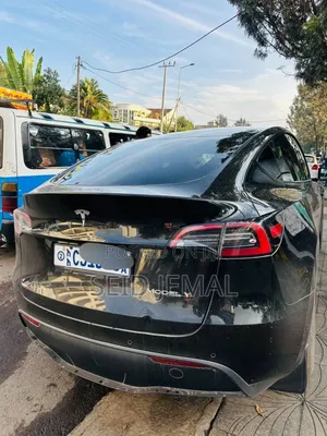 Tesla Model Y 2023 Matt Black
