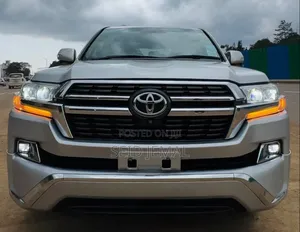 Photo - Toyota Land Cruiser 2009 Silver