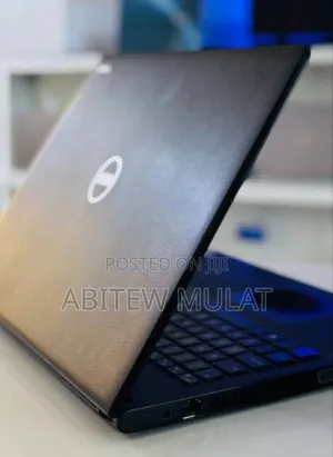 New Laptop Dell Vostro 15 3000 8GB Intel Core I5 SSD 512GB