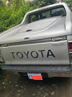 Toyota Hilux 2014 Silver