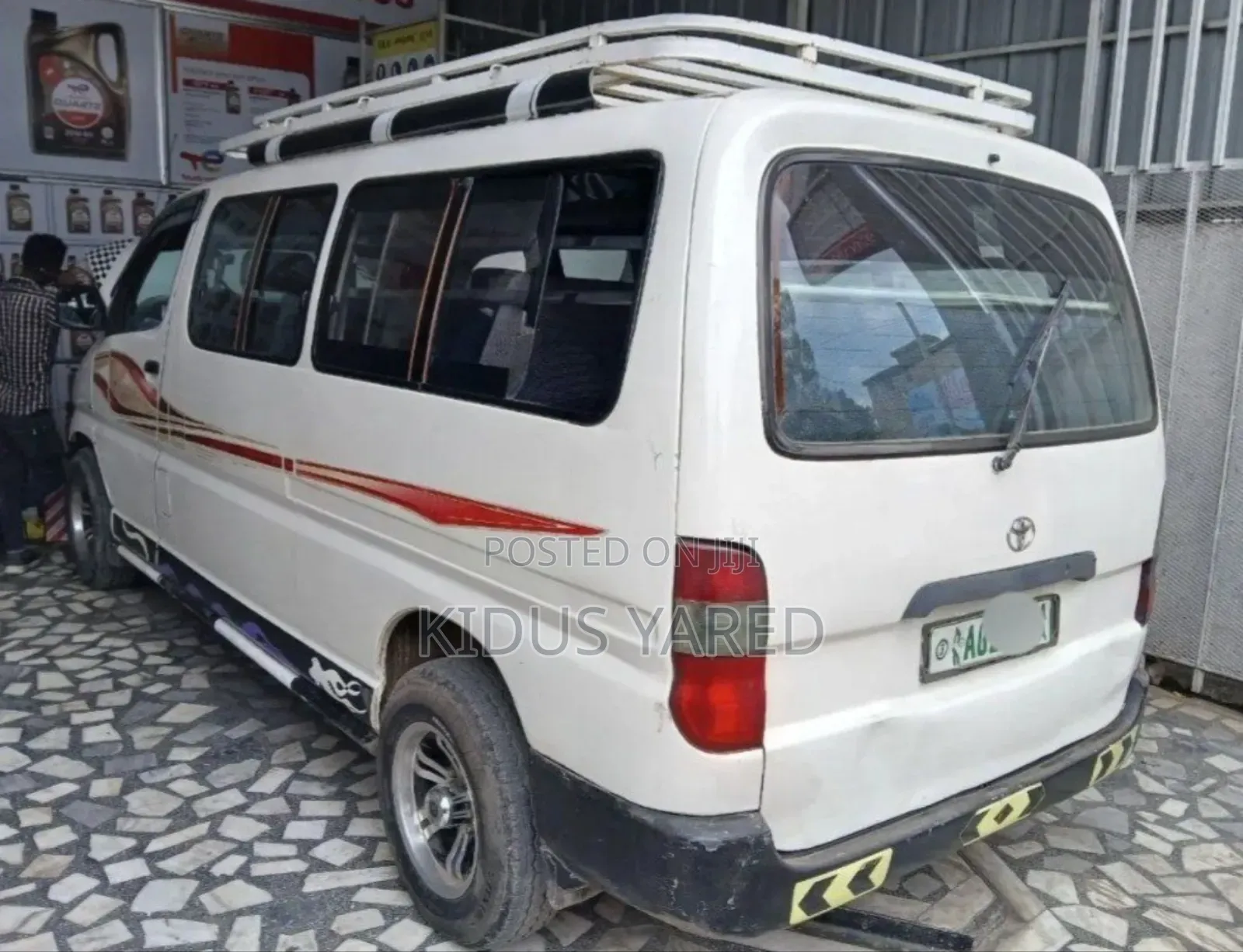 Toyota HiAce 1997 White