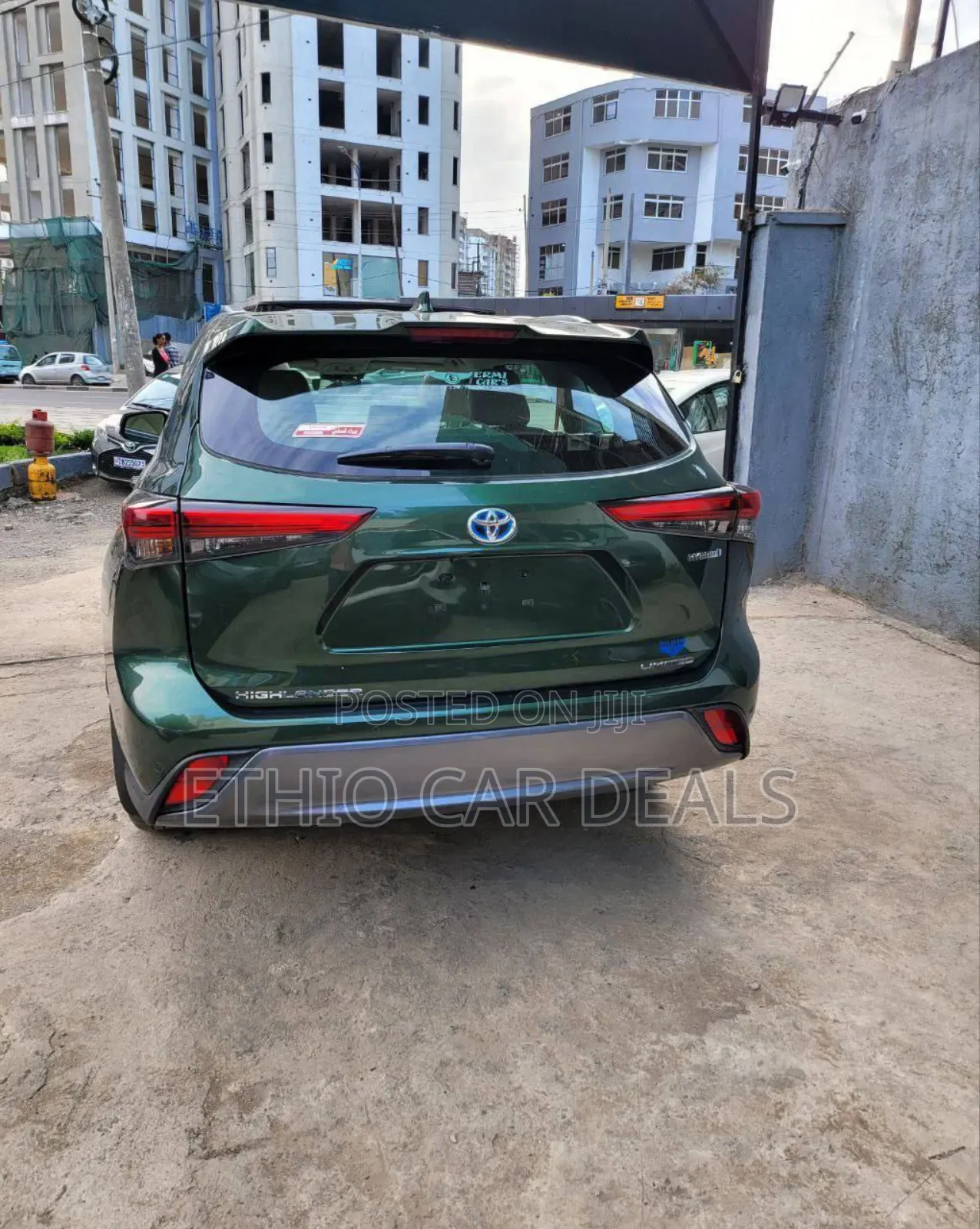 Toyota Highlander Hybrid 2023 Green