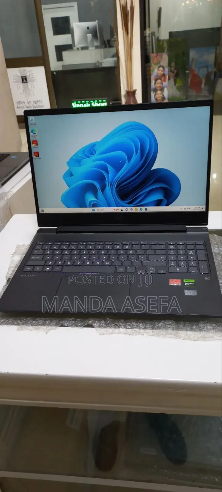 New Laptop HP Victus 16 16GB AMD Ryzen 7 SSD 1T