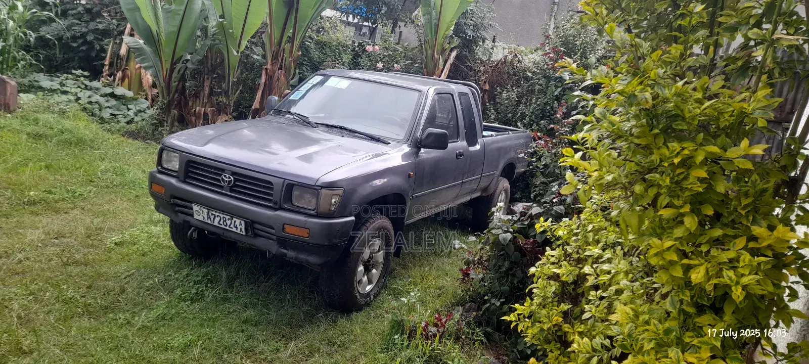 Toyota Hilux 1998 Silver