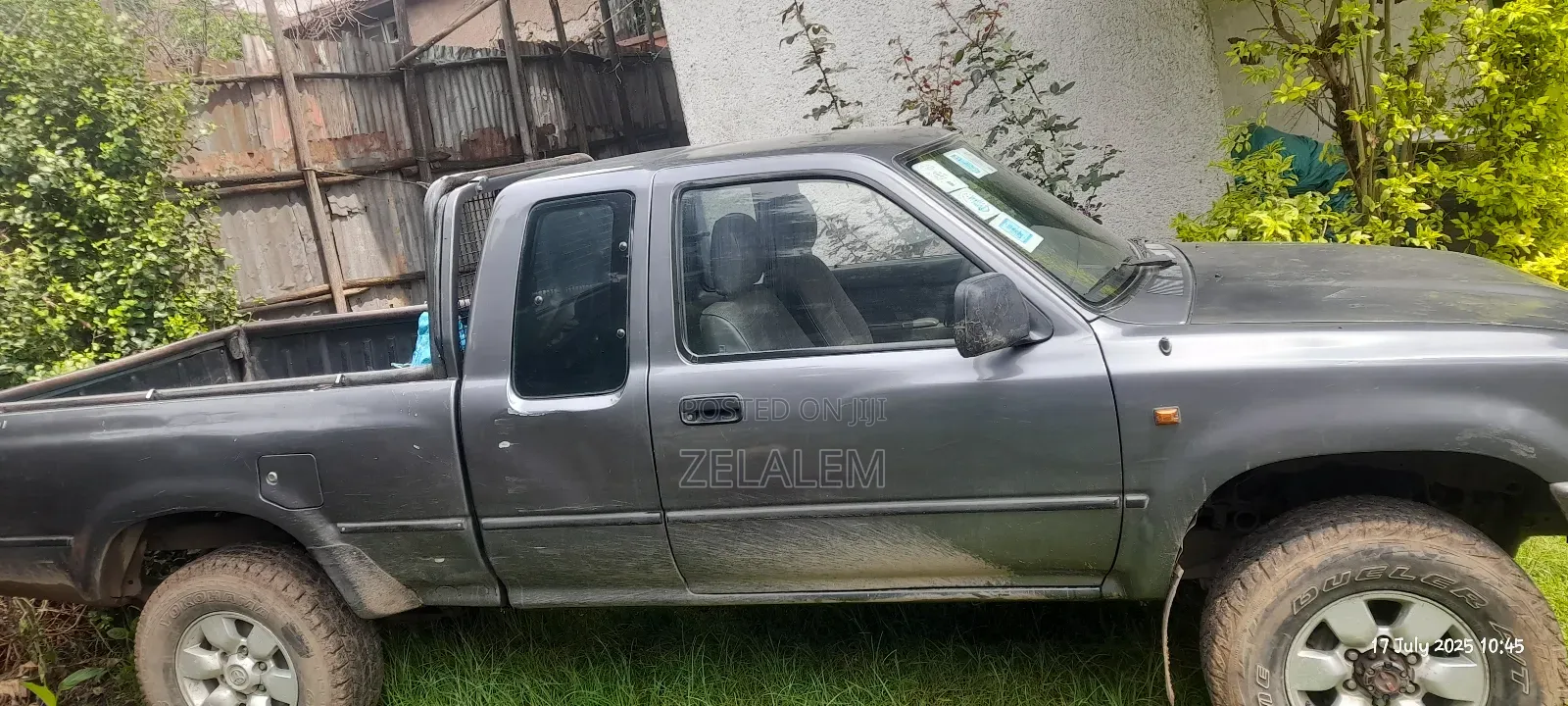 Toyota Hilux 1998 Silver