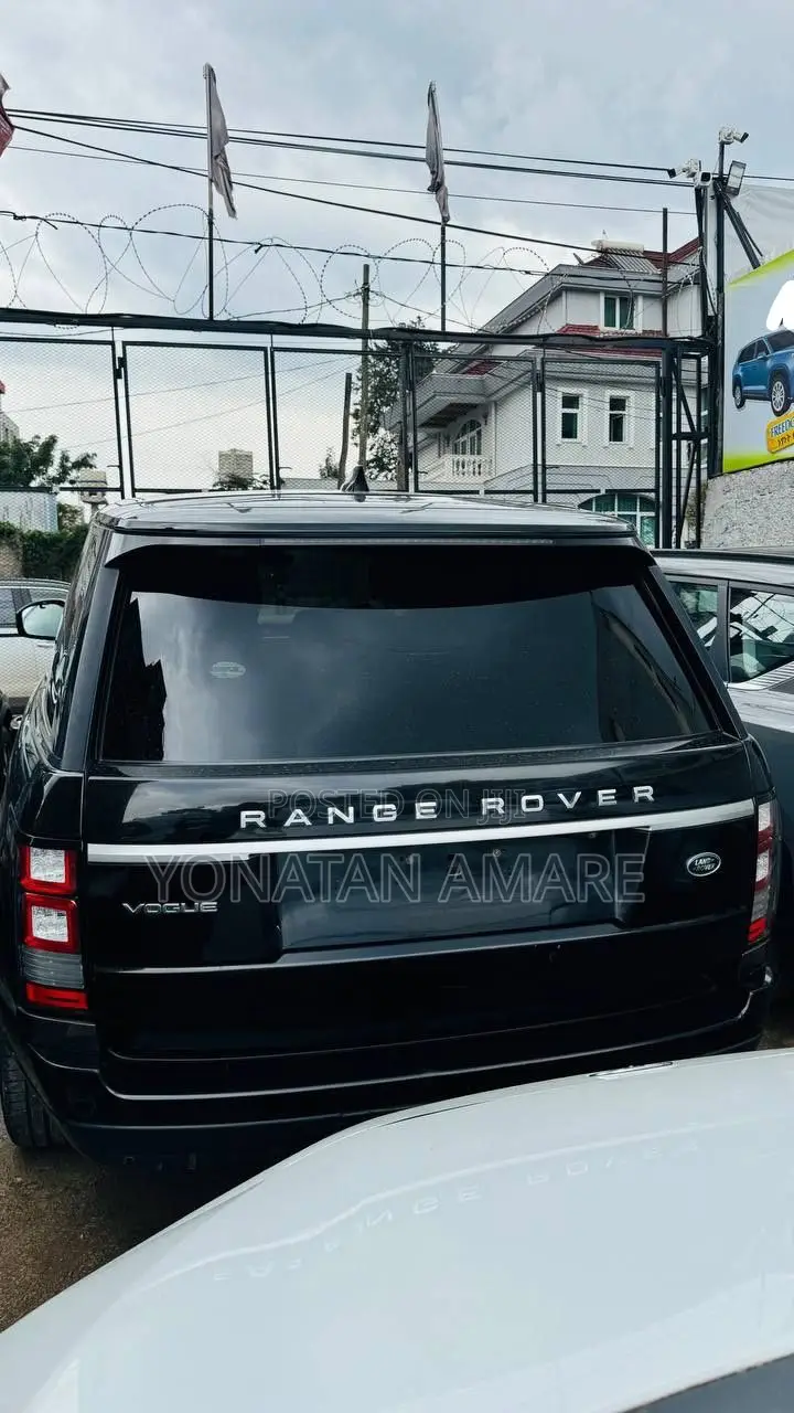 Land Rover Range Rover Vogue 2019 Black