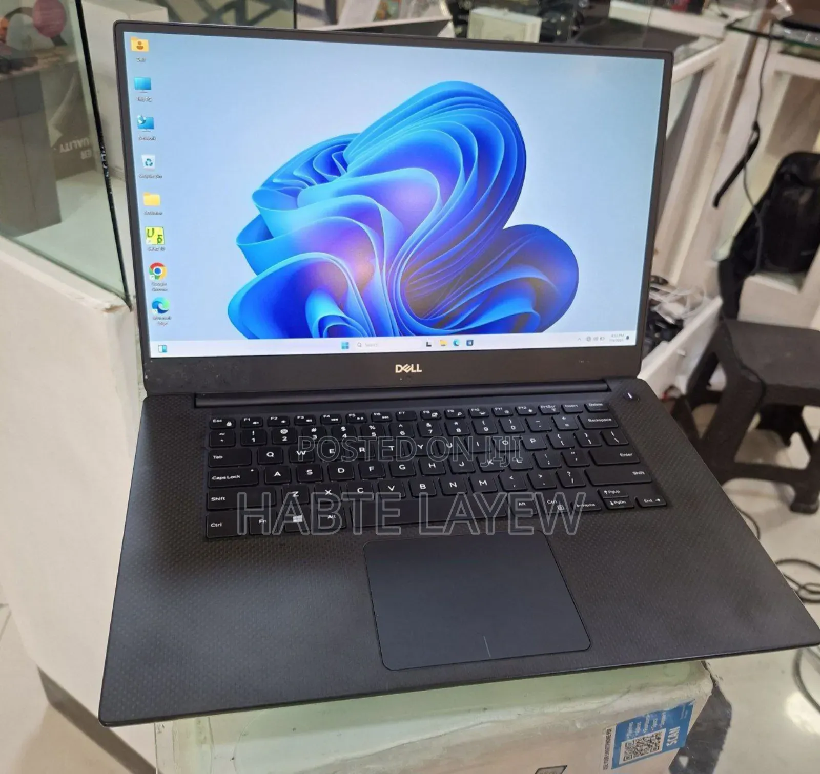 New Laptop Dell Precision 5540 16GB Intel Core I7 SSD 512GB