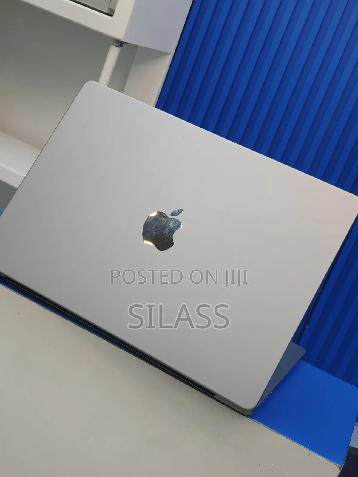 New Laptop Apple MacBook Pro 2019 16GB Intel Core I9 SSD 1T