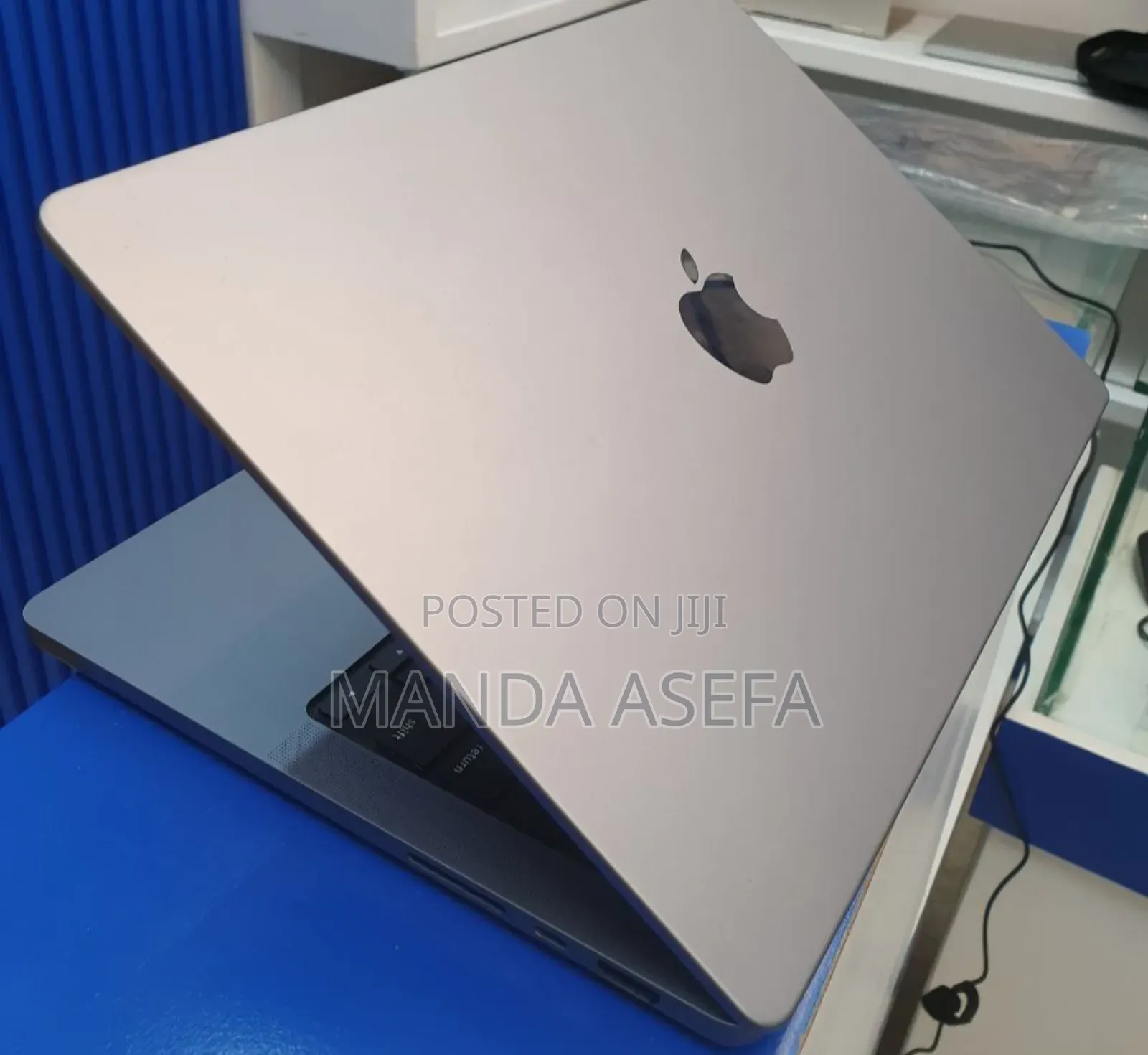 New Laptop Apple MacBook Pro M1 16GB Apple M1 SSD 1T