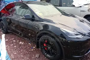 Tesla Model Y 2022 Black