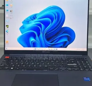 New Laptop Asus 20GB Intel Core I7 SSD 512GB