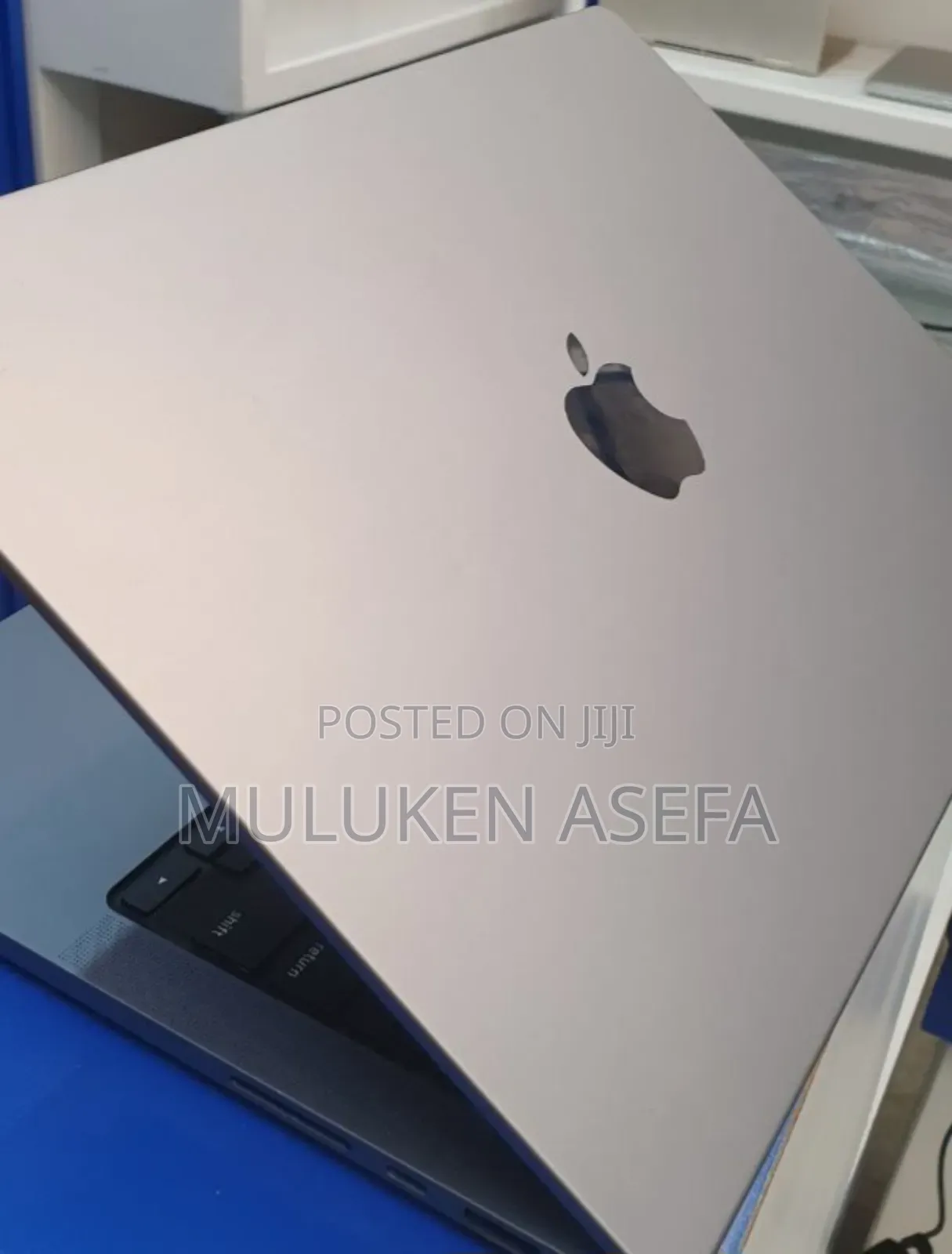 New Laptop Apple MacBook Pro 2021 M1 16GB Apple M1 Pro SSD 1T