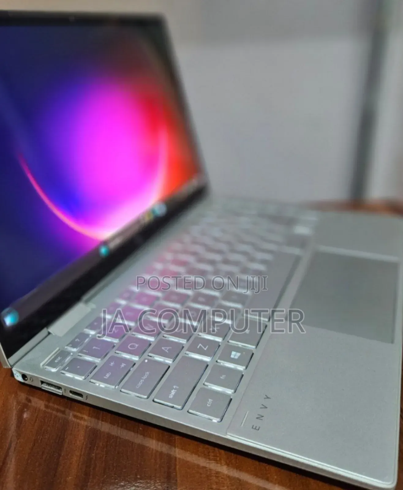 New Laptop HP Envy X360 8GB Intel Core I7 SSD 512GB