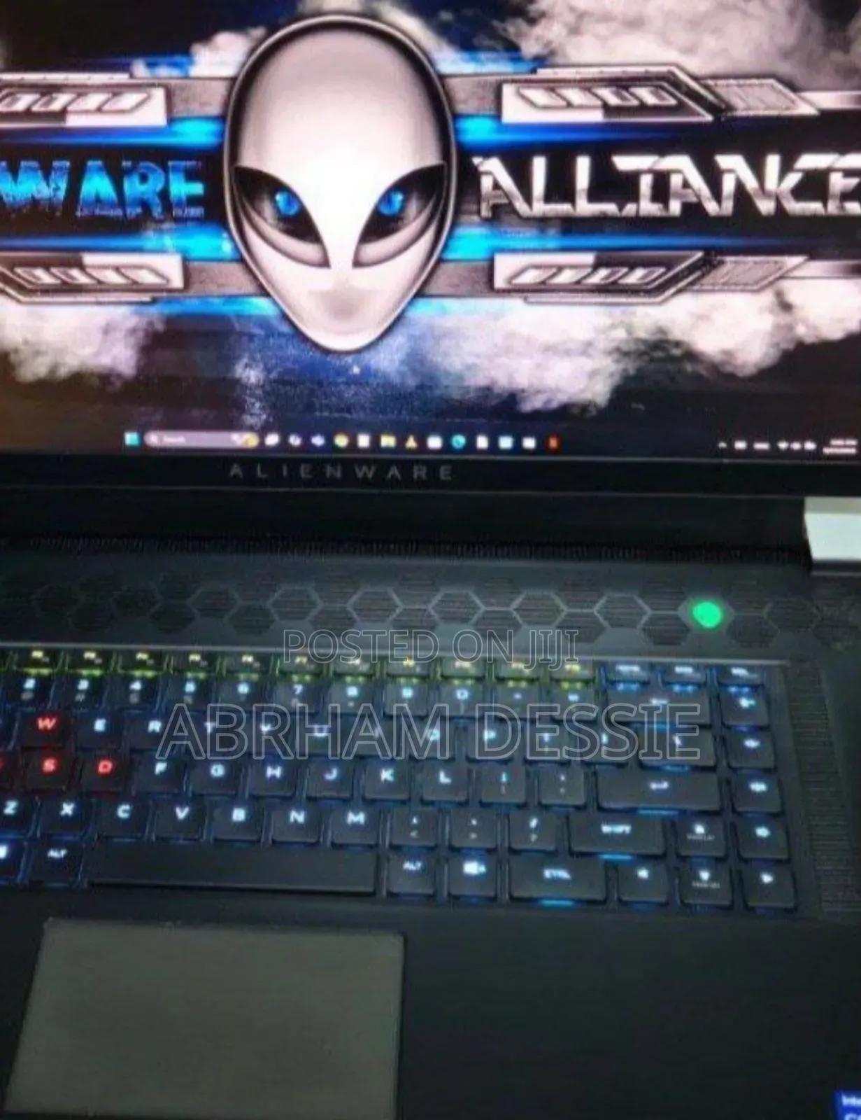 New Laptop Alienware M17x R2 16GB Intel Core I7 SSD 1T