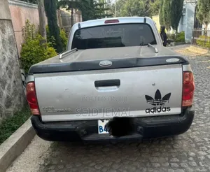 Toyota Tacoma 2007 Silver