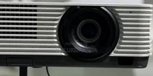 Photo - Sony Projector
Model Name VPL-Dx221
Hardware Interface